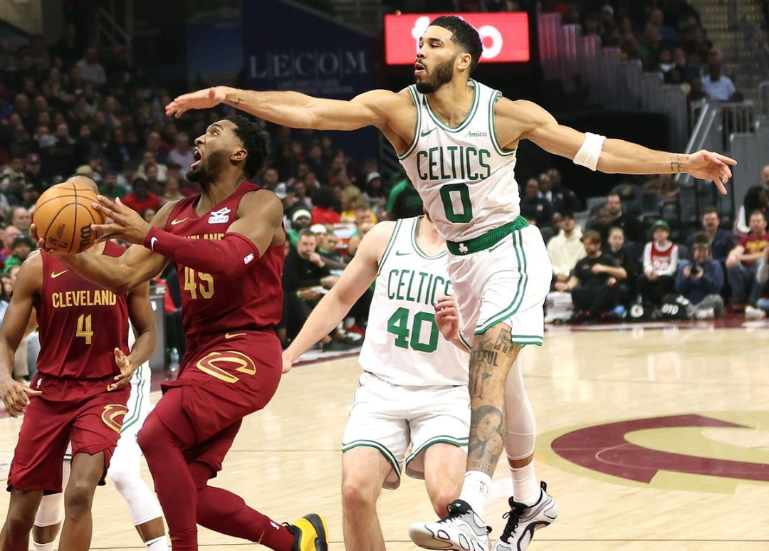 九游真人关于塔图姆在热火比赛中势不可挡，关键助攻引发热议！的信息