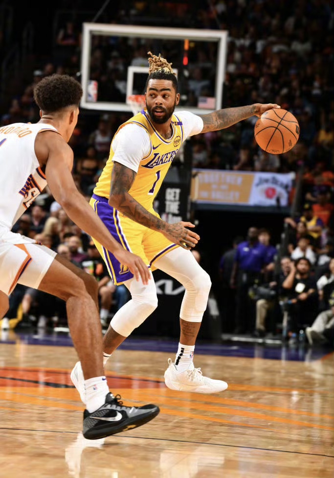 关于今晨洛杉矶湖人备战全明星赛，扳平良机细节曝光，压力陡增，赛季目标并未改变的信息